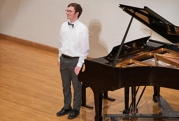 Students of Sue Neimoyer and R. Michael Wahlquist performed at the Snow Recital Hall.