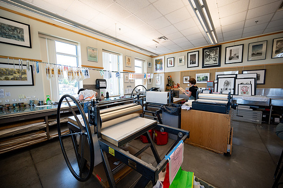 Students working in Printmaking 2 in the Spori Building.