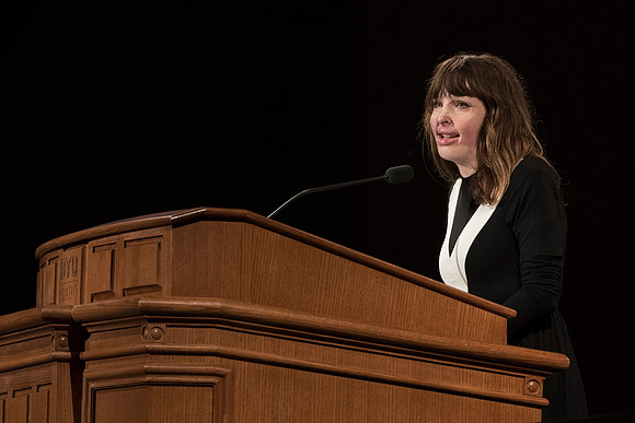 Blogger Auther Stephanie Nielson speaks at devotional
