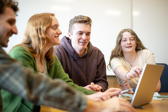 Focus Group Marketing - Mar 2025