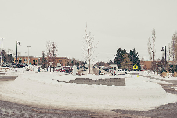 Students are welcomed back to campus during the Winter 2015 Semester on the first day back to school.