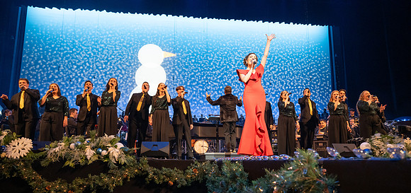 Christmas show with Laura Osnes at the I-Center