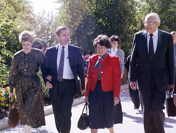 1989, Pres Steven D Bennion with Elder L. Tom Perry.