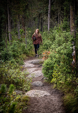 Photo excursion, hike along the river to Coffee Pot rapids.