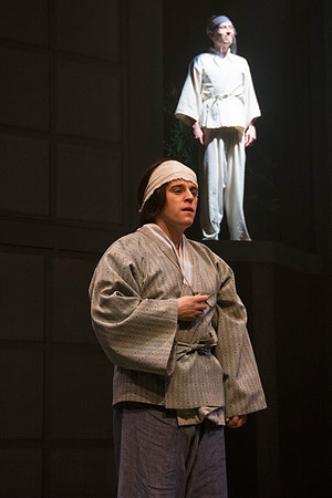 Tree-ear is an orphan boy in a Korean potters' village. He is content living with Crane-man under a bridge barely surviving on scraps of food. All that changes when he sees master potter Min making hi