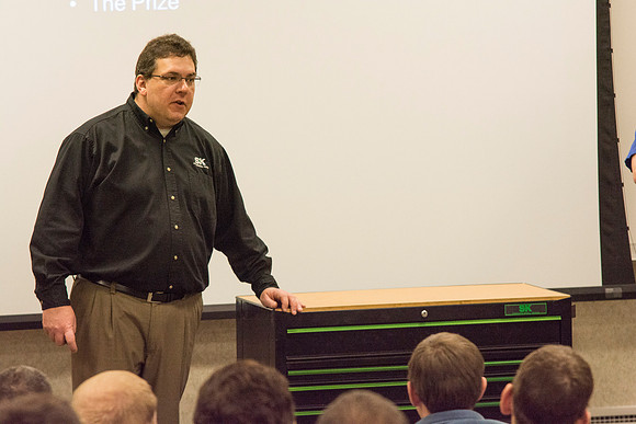 SK Tools representative Rob Conrad speaks to Automotive and Engineering students in the Austin Builiding.