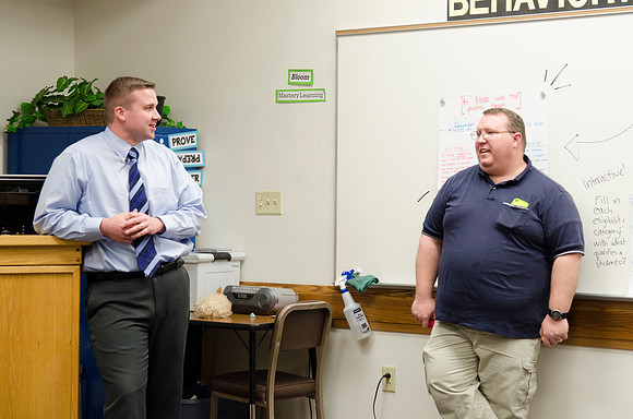 Jeff Pulsipher, of the Teacher Education Falcuty, instructs his Elementary Education Practicum Class.