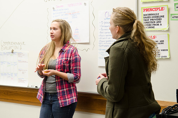 Jeff Pulsipher, of the Teacher Education Falcuty, instructs his Elementary Education Practicum Class.