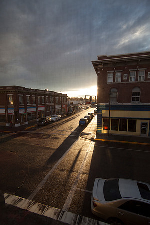 A calm feeling settles on College Ave just before students walk across the street to eat at Zeek's Famous Pie Shakes.