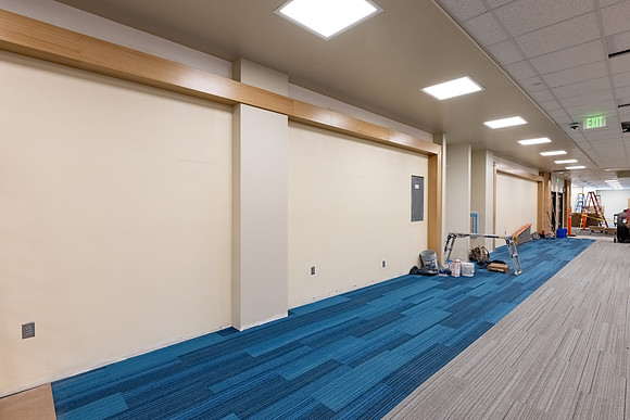 Final construction stages of the library.