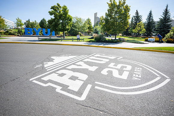 25 Year Roundabout Logo - Sept 2025