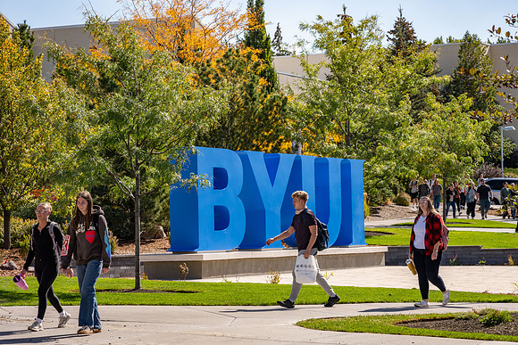 Students On Campus - Oct 2025