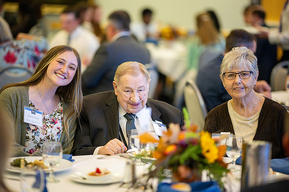 Signature Scholarship Dinner - Oct 2025