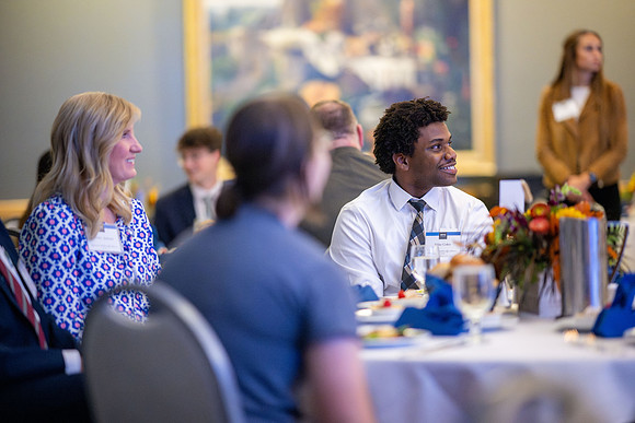 Signature Scholarship Dinner - Oct 2025