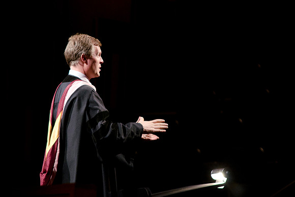 Randy Kempton directs the College Singer.