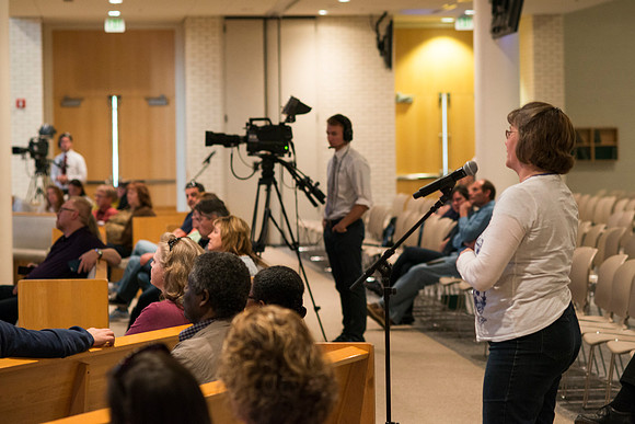 New Freshman and their parents Get Connected with BYU-Idaho's new President and his wife during an orientation meeting.