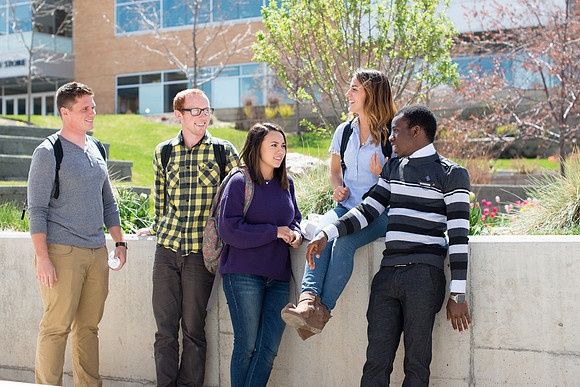 Students gather in the amphitheater the first week of Spring Semester.
