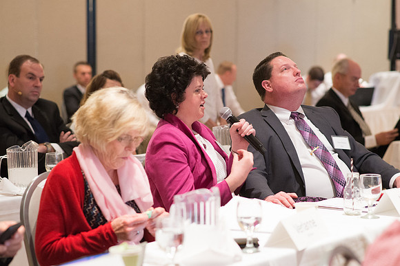 Derek Fey leads a discussion with student leaders at the Presdient's Advancement Council.
