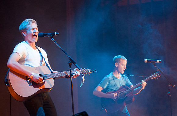 Guitars Unplugged 2011