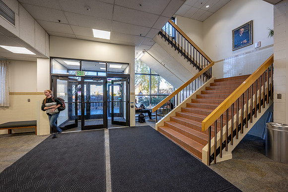 Building Entryways - Nov 2025