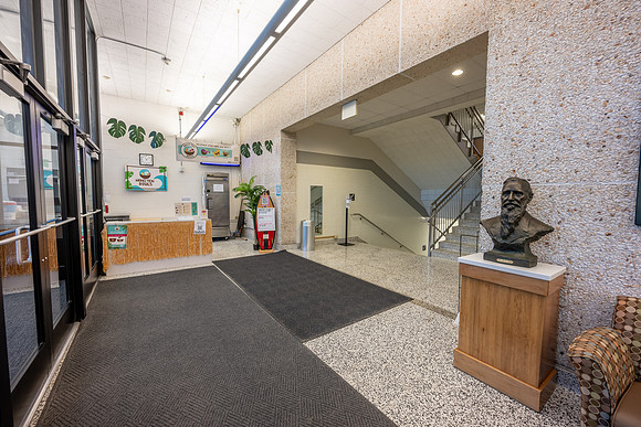 Building Entryways - Nov 2025