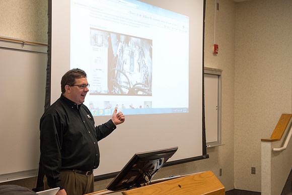 SK Tools representative Rob Conrad speaks to Automotive and Engineering students in the Austin Builiding.
