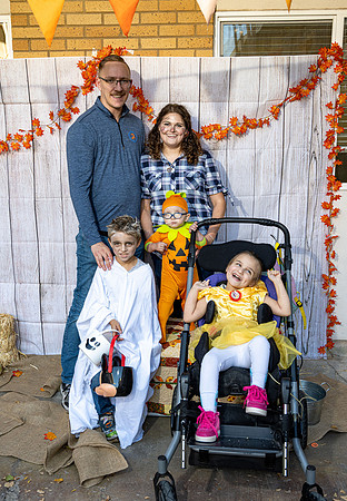 Online Learning Department, Halloween Carnival in Lamprecht Hall courtyard.