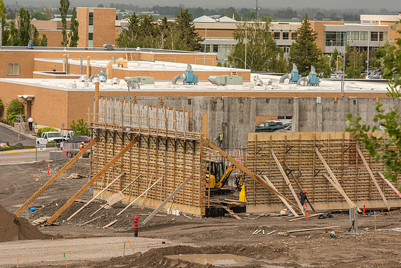 When asked about the purpose of the new science building, University Services managing director Wayne Clark said that “the Science and Technology building is designed to be functional and practical, y