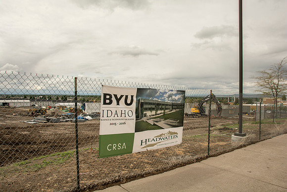 The construction progress of the new science and technology building. Scheduled to be complete Fall 2016.