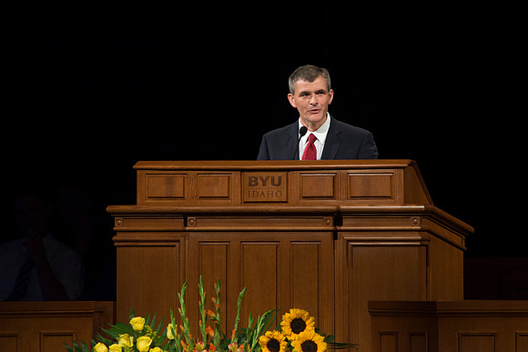 Alan Dutson, the Academic Outcomes & Assessment Director of Mechanical Engineering, speaks to students at Devotional.