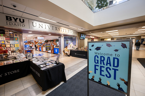 Grad Fest - Dec 2025