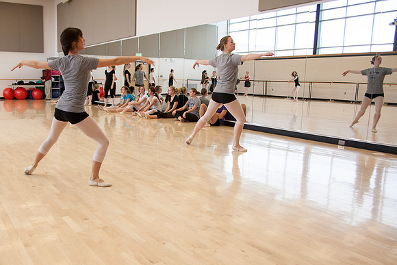 A ballet dance class taught by Patricia Dienhart.