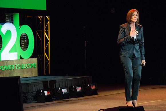 Kim Flynn (a business consultant, bestselling author, entrepreneur, and national speaker) speaks at Power to Become.