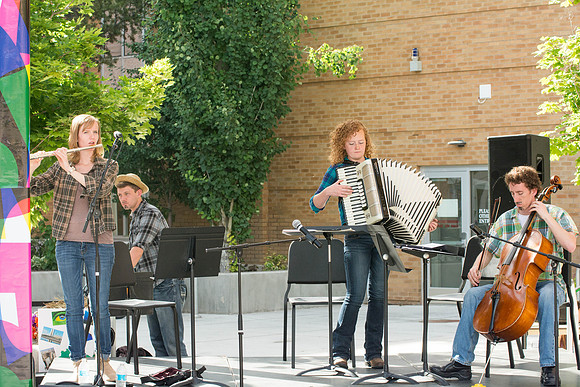 The Brazilian harvest festival, organized by students, featured music games and dancing.