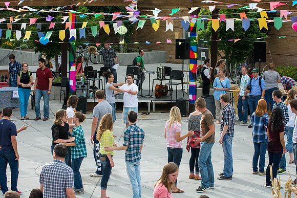 The Brazilian harvest festival, organized by students, featured music games and dancing.