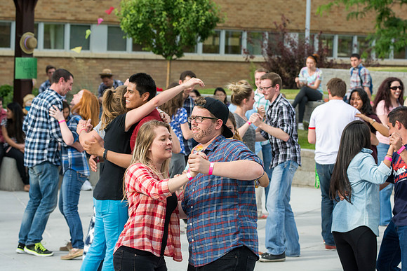 The Brazilian harvest festival, organized by students, featured music games and dancing.