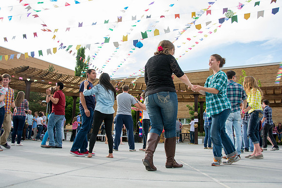 The Brazilian harvest festival, organized by students, featured music games and dancing.