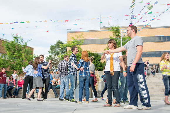 The Brazilian harvest festival, organized by students, featured music games and dancing.