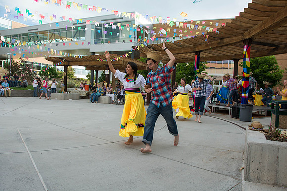 The Brazilian harvest festival, organized by students, featured music games and dancing.