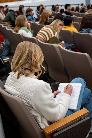 Students Studying on Campus - Jan 2026