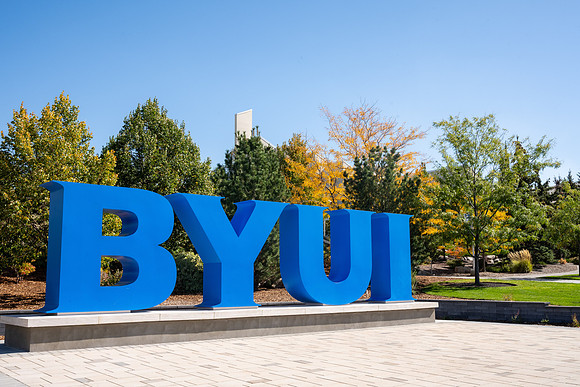 Students On Campus - Oct 2025
