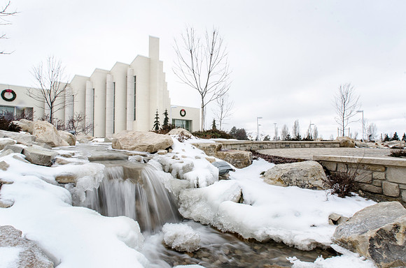Christmas and winter scenes on campus