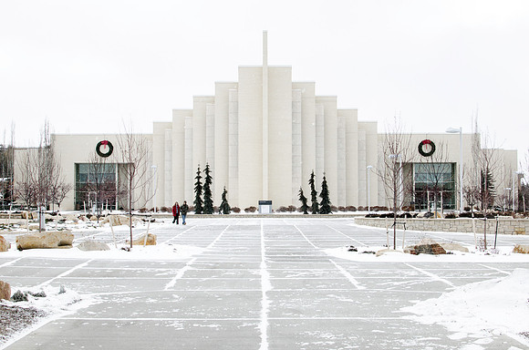 Christmas and winter scenes on campus