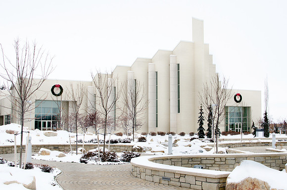 Winter and Christmas scenes on campus around the Taylor Quad with fresh fallen snow