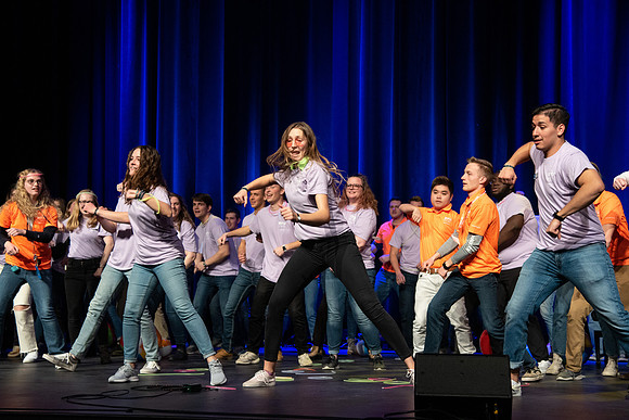 Students participate of the New Student Talent Show in the Hart building.