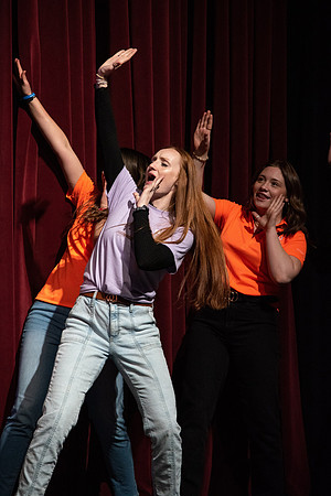 Students participate of the New Student Talent Show in the Hart building.