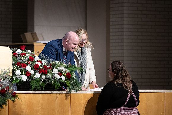 BYUI Graduates celebrate Graduation with the Merediths.