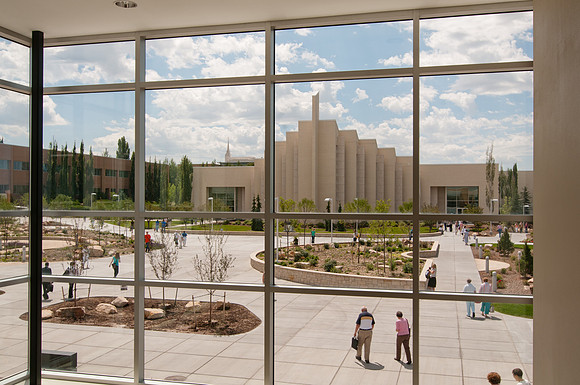 Participants walk through the Taylor Quad to attend classes during BYU-Idaho Education Week.