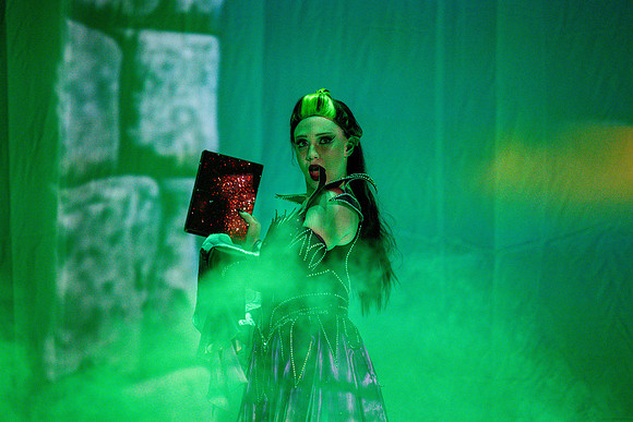 Wizard of Oz on Ice Center Stage Apr 2026