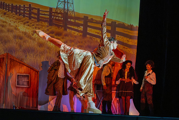 Wizard of Oz on Ice Center Stage Apr 2026